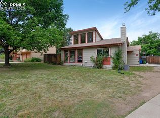 1316 Vondelpark Dr, Colorado Springs, CO 80907