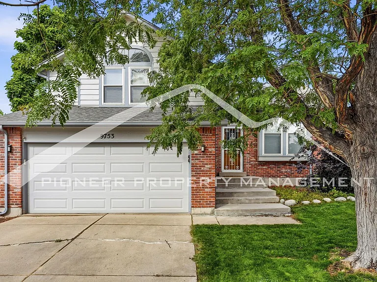 9753 Independence St — Photo 1