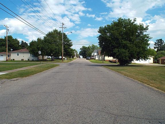 5th image of 418 E Main St