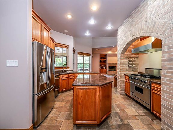 4th image of 117 Crenshaw Dr