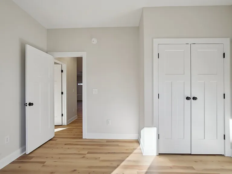 90 Five Oaks Ln — Photo 16