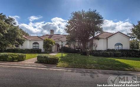 1st image of 14 Galleria Dr