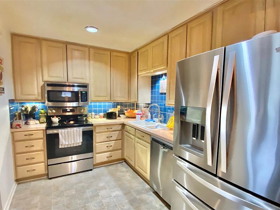 2nd image of 1620 Daniel Dr