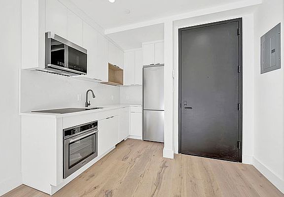 5th image of 1211 Putnam Ave APT 2A
