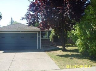 4724 F Pkwy, Sacramento, CA 95823
