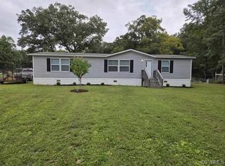 36 Rhode Island Ln, West Point, VA 23181