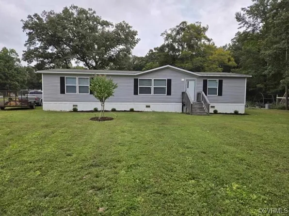 36 Rhode Island Ln, West Point, VA 23181