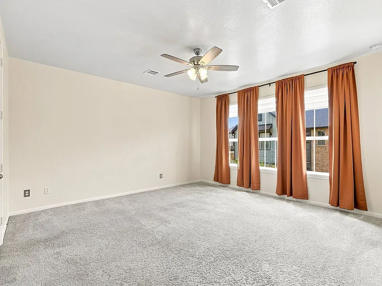 9460 Caddo Ridge Ln — Photo 16