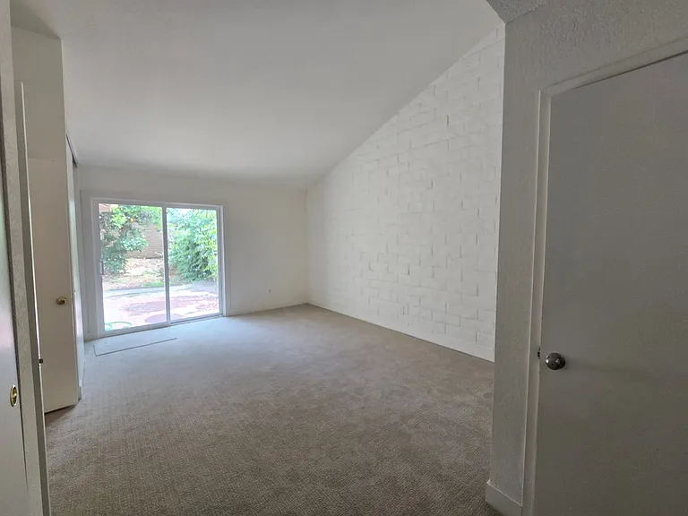 5404 Quince St — Photo 10
