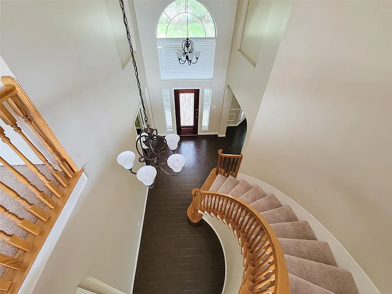 914 Ivory Ridge Ln — Photo 45