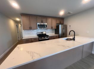 39 Liege St #1, Providence, RI 02908