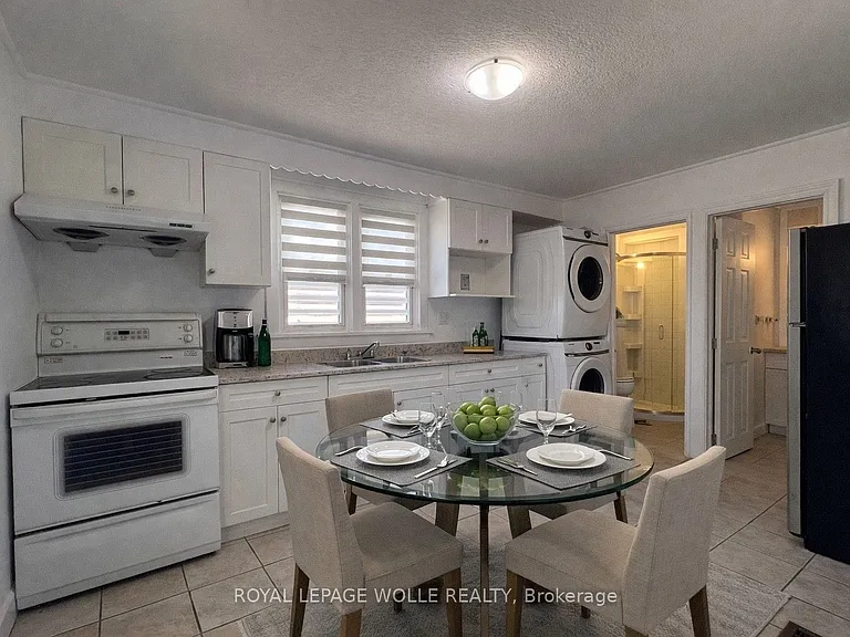 480 Ottawa St S #UPPER — Photo 4