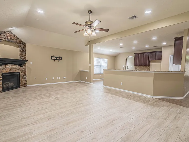 3318 Cactus Heights Ln — Photo 4