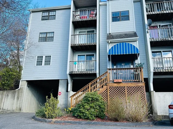199 Perry Ave APT 4, Worcester, MA 01610
