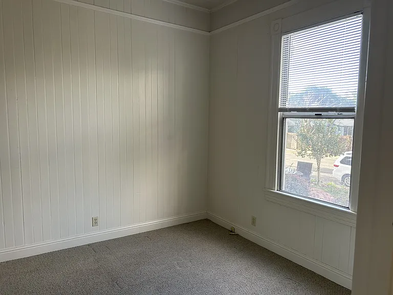 143 W E St #1 — Photo 7