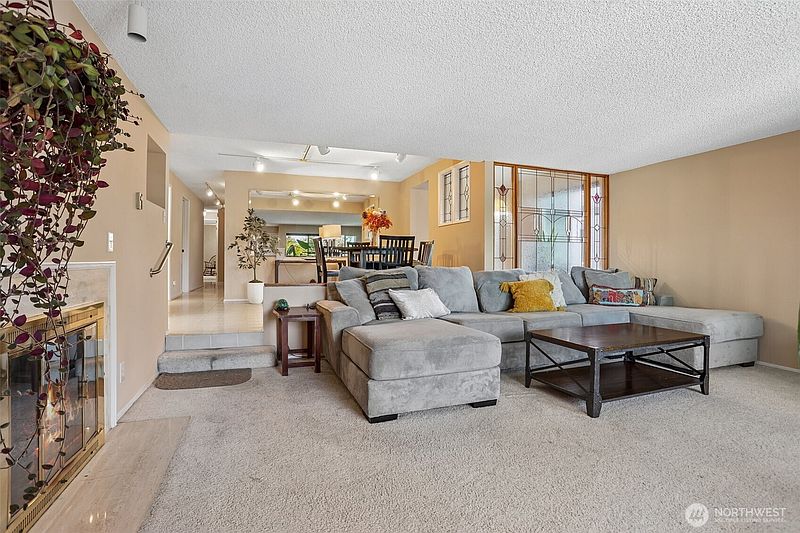 4th image of 200 James Street #106