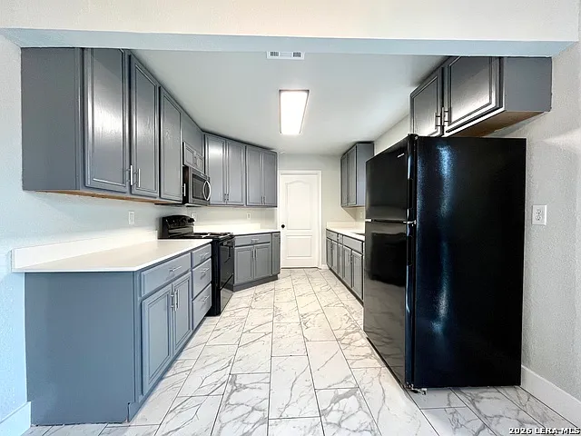 3710 Candleglenn — Photo 4