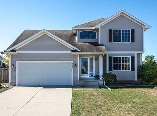 620 SE Redbud Ct, Waukee, IA 50263