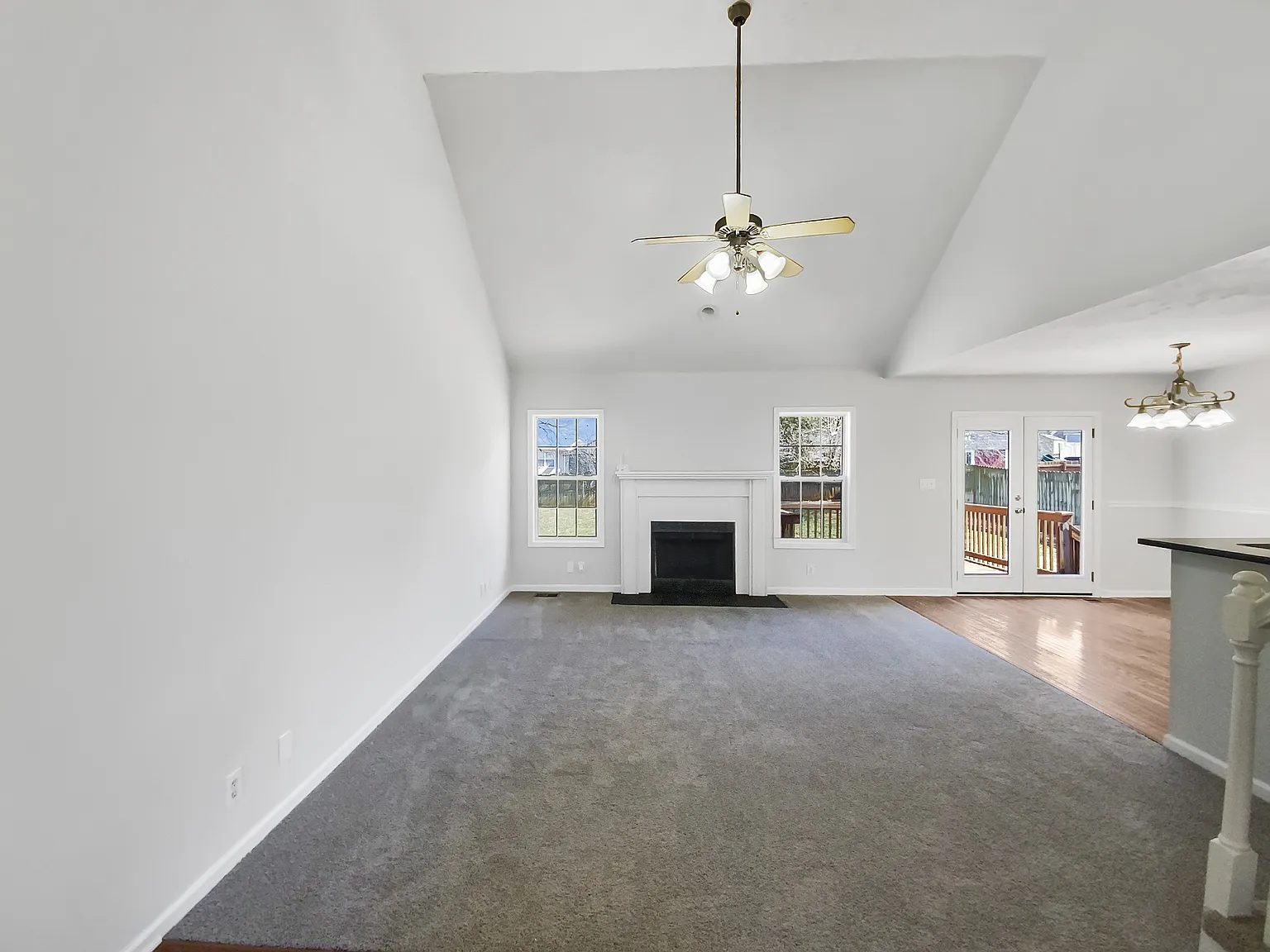 3 bed, 1604 sqft, $1,800 — Photo 2