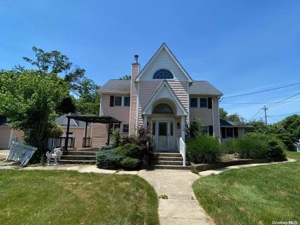 100 Ireland Place, Amityville, NY 11701