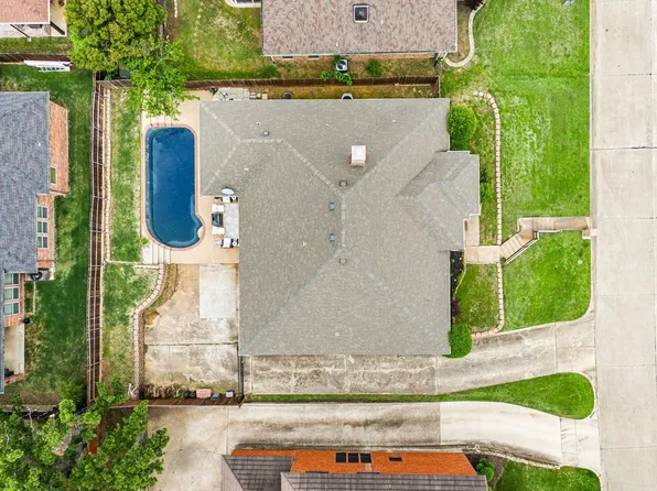 3229 David Dr, Hurst, TX 76054