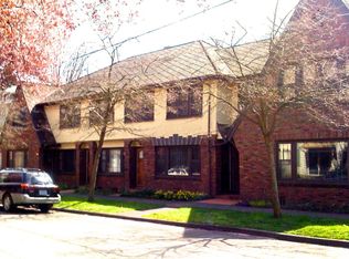 2908 SE Washington St, Portland, OR 97214