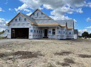 8300 Long Shore Dr, Monclova, OH 43542