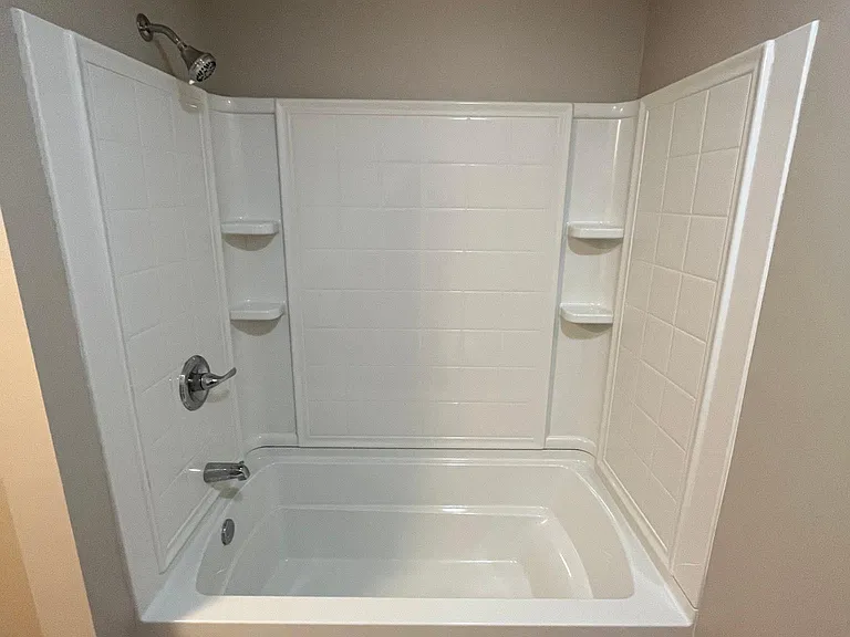 2070 Kingdom Dr — Photo 17