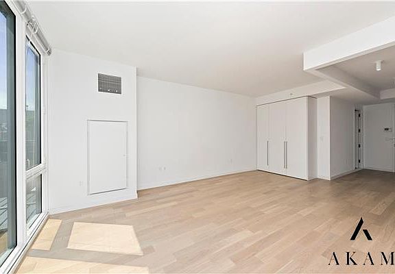 3rd image of 540 W 49th St APT 207N