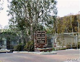 2nd image of 6542 Ocean Crest Dr APT C208