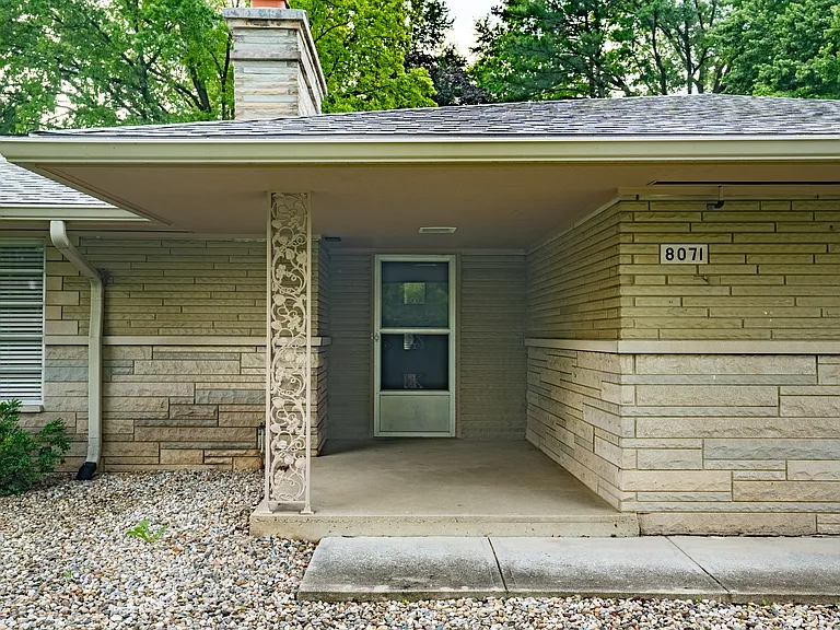 8071 Allisonville Rd — Photo 5