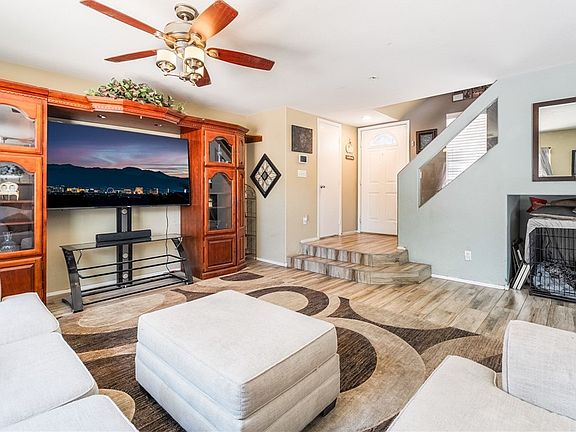 5th image of 10190 Ghost Gum St