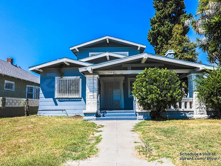 5001 S Budlong Ave — Photo 2