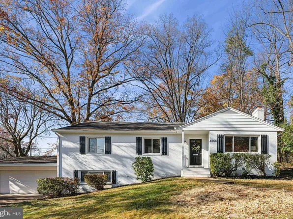 3258 Faragut Ct, Falls Church, VA 22044
