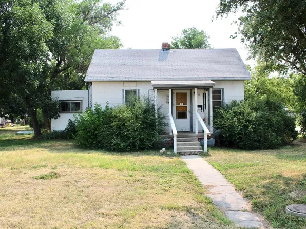 411 S Kansas St, Plainville, KS 67663