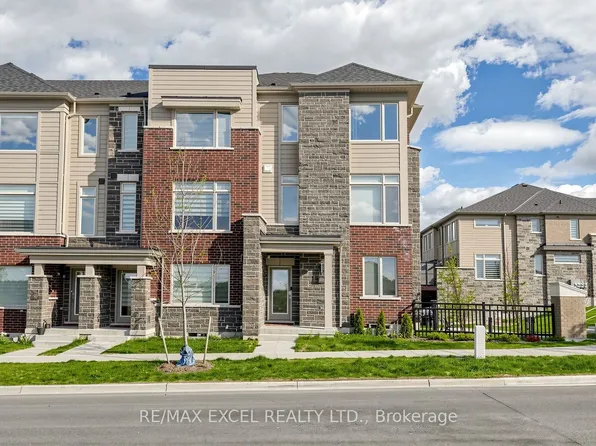 10 Busato Dr, Whitchurch Stouffville, ON L4A 4V2