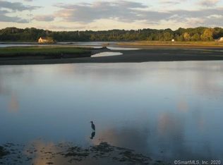 215 Hillspoint Rd, Westport, CT 06880