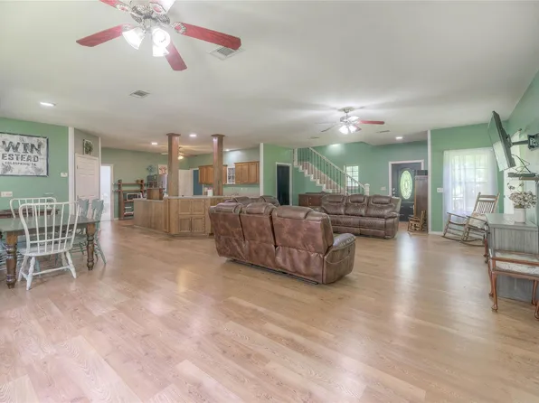 110 Happy Trl, Coldspring, TX 77331