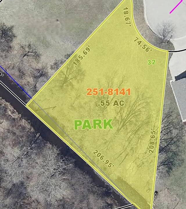 1st image of Woodside Cir #32