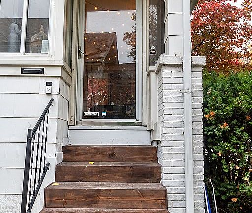 2nd image of 247 E Woodland St