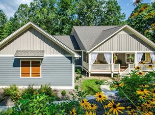 31 J R Estates Dr, Candler, NC 28715