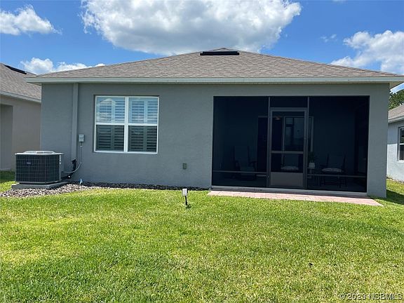 5th image of 265 Caryota Ct