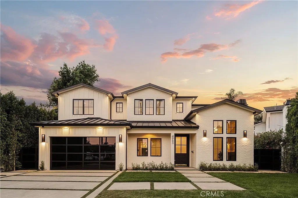 5 bed, 5.5 bath, 4618 sqft, $25,000 — Photo 1