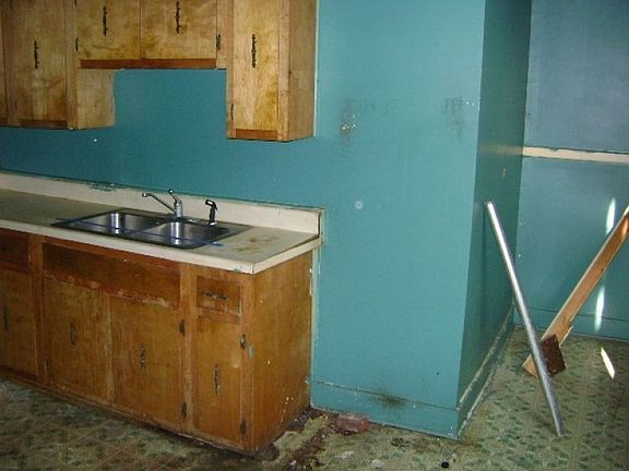 5th image of 720 Williams Ave