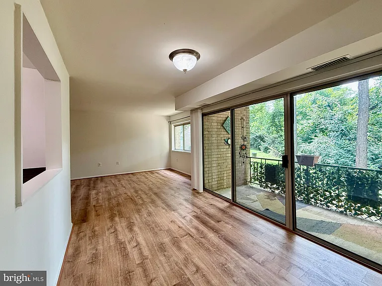 12204 Braxfield Ct #235 — Photo 9