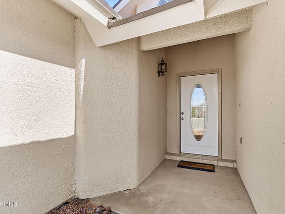 4th image of 7461 Umbria Dr