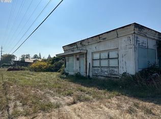 3132 Eagle Valley Rd, Yoncalla, OR 97499