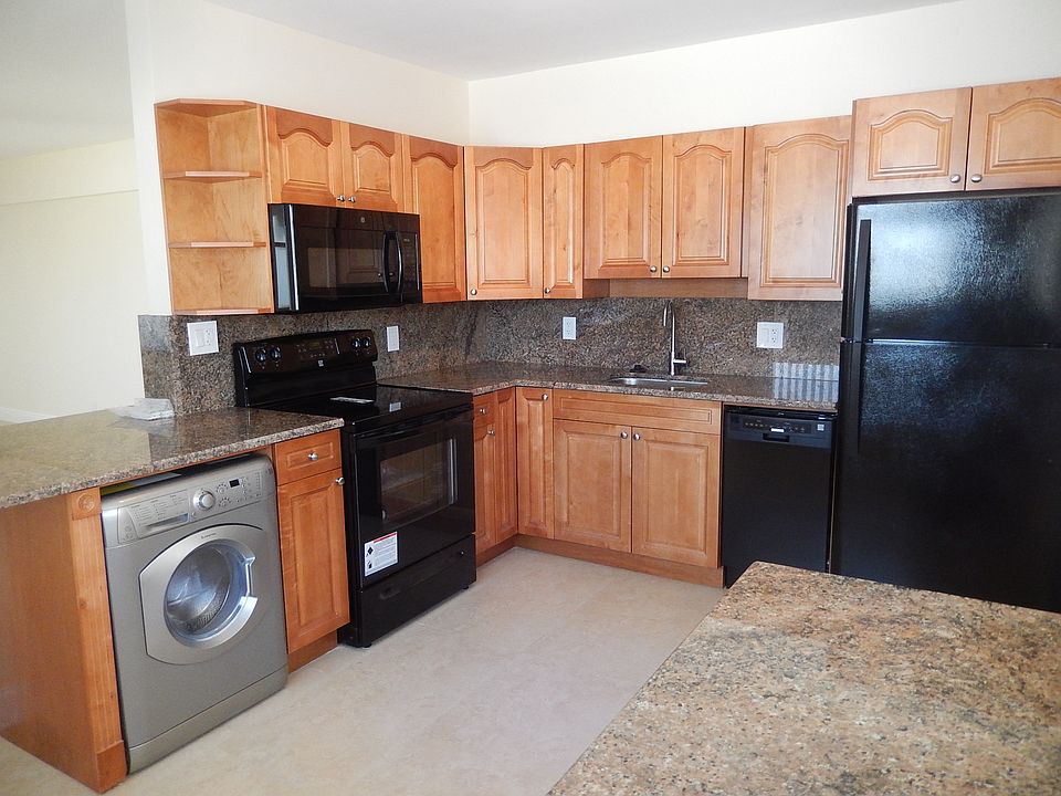 1st image of 4552 Bougainvilla Dr APT 32