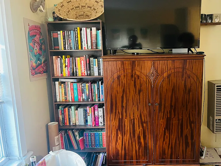 18 Park St #2 — Photo 3