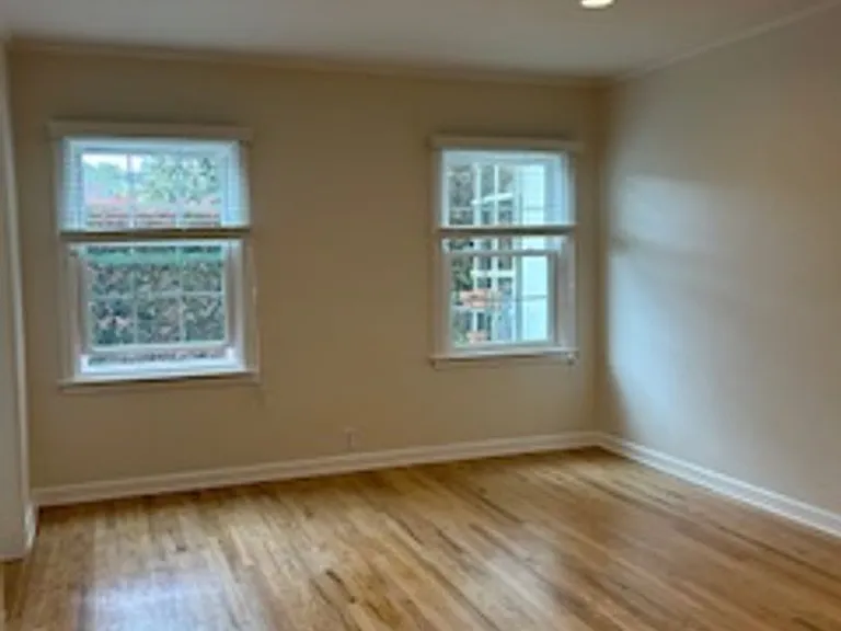9750 Newman St — Photo 26